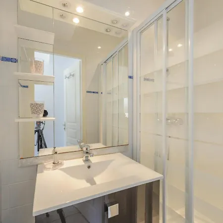 Appartement La Jarne, 2 Pièces, 4 Personnes - Fr-1-535-35