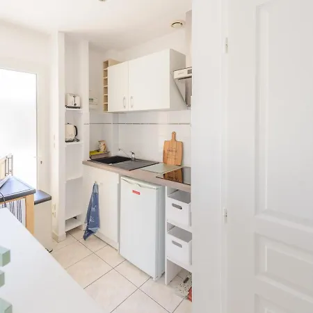 La Jarne, 2 Pièces, 4 Personnes - Fr-1-535-35 *